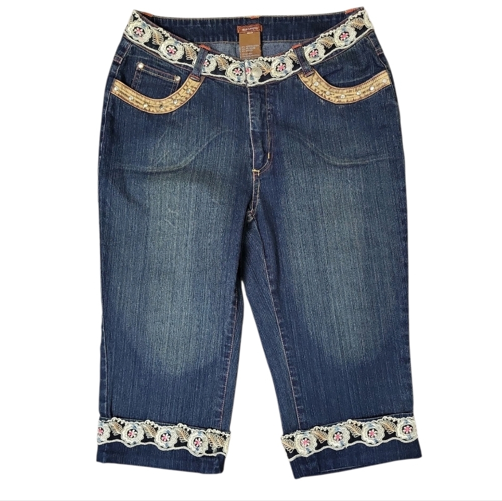 Vintage Chagall Women's Long Shorts Size 7 Denim Blue Medium Wash Embroidered